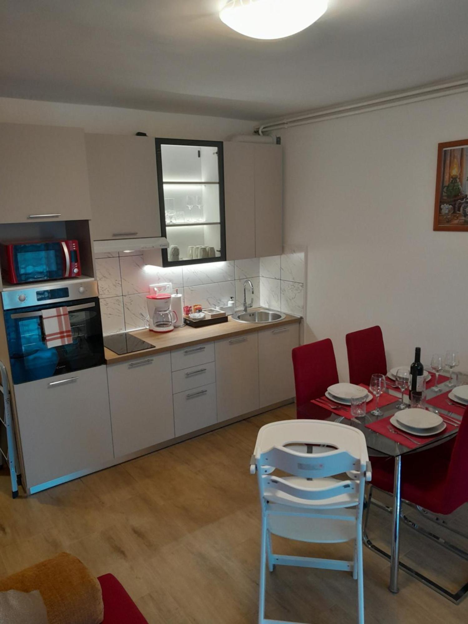 Dean Apartment *